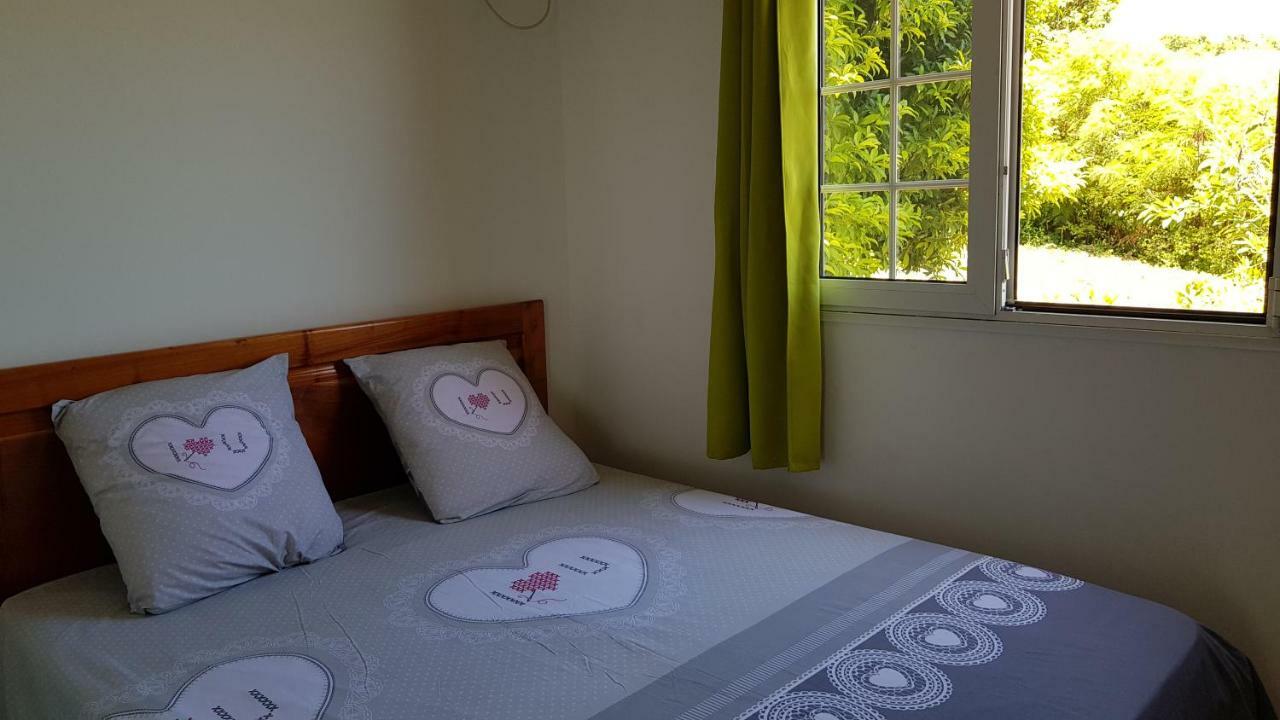 Вілла Planete Bleue Habitation Mes Desirs Beaurenom Екстер'єр фото